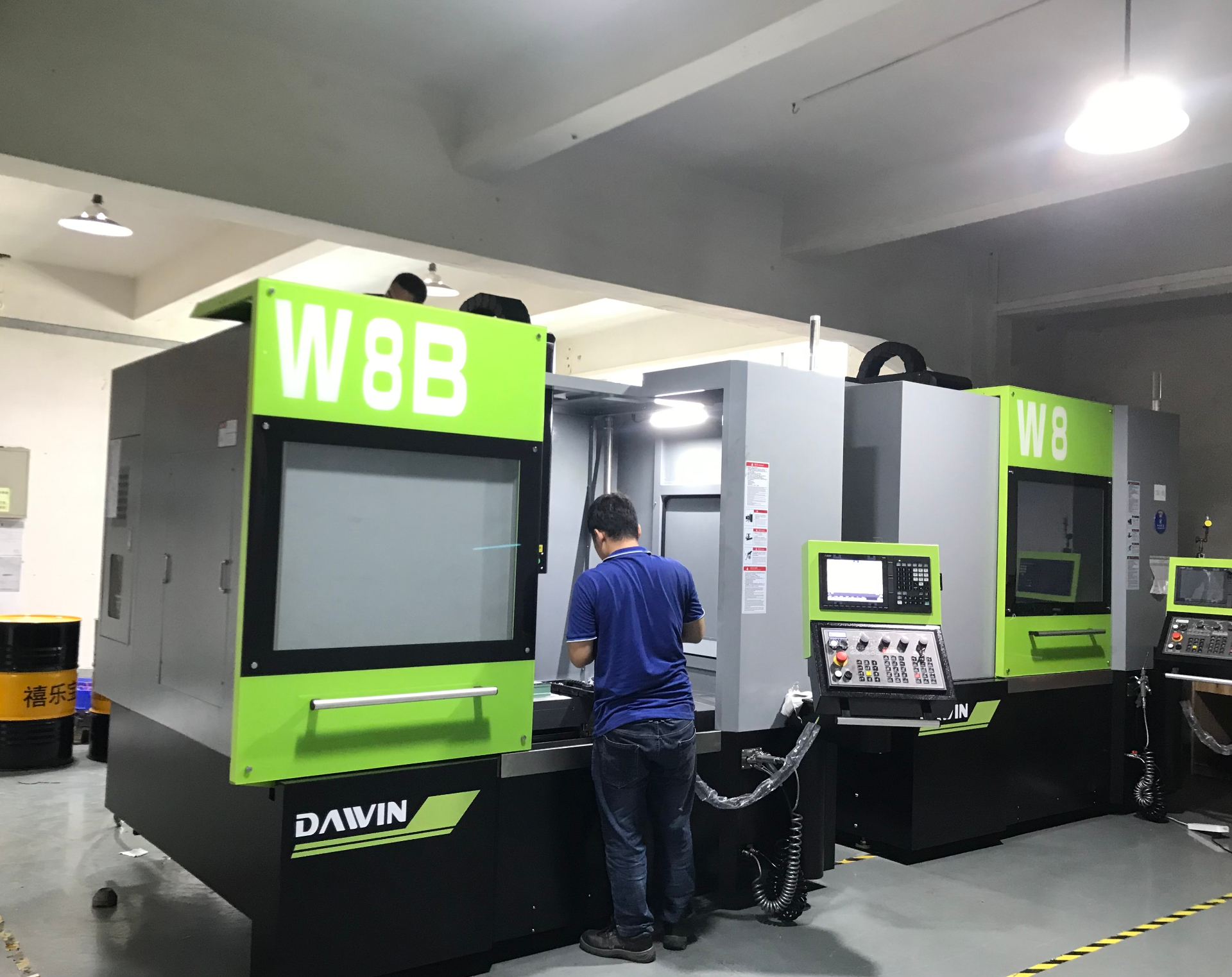 CNC注塑模具設(shè)備